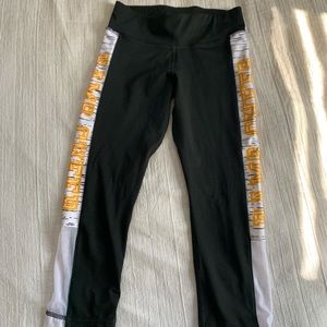 Framingham State cropped leggings